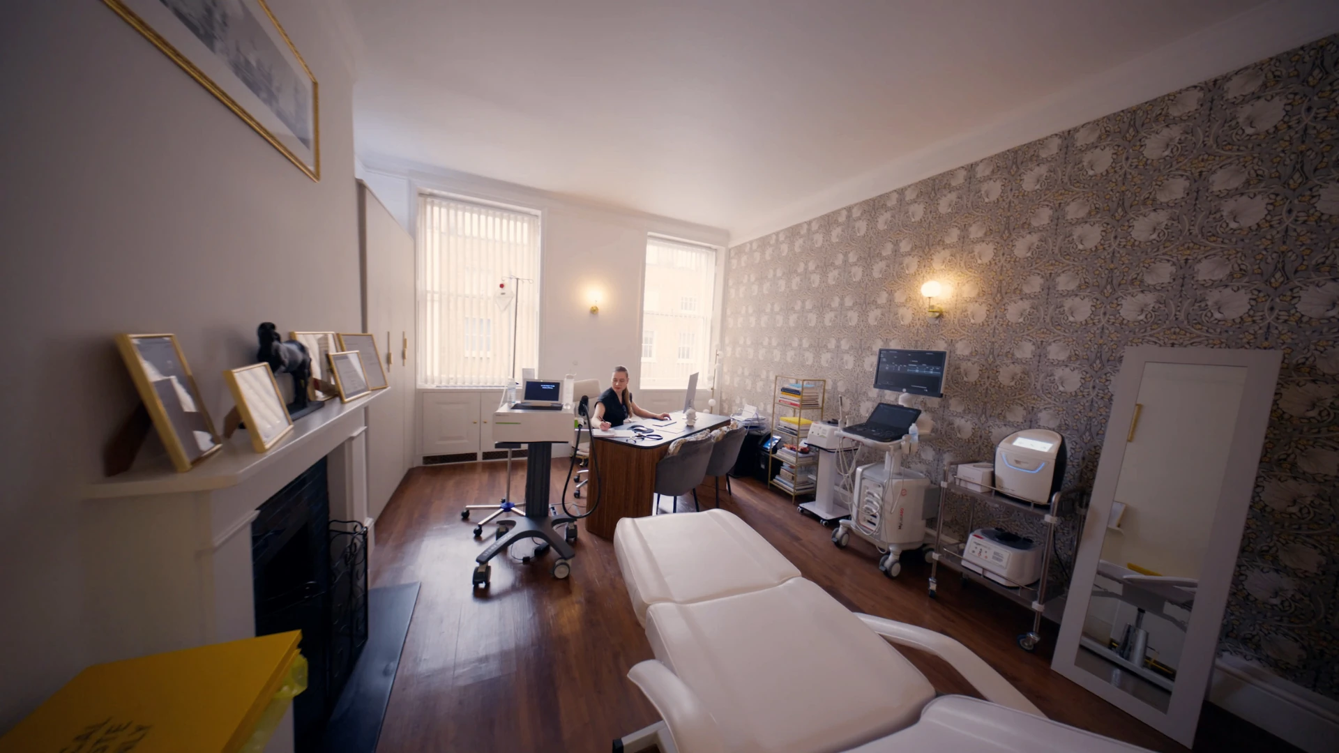 Treatment room, wide view — L'Homme Inti, Marylebone