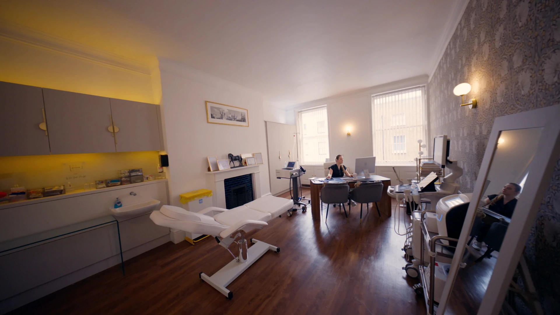 Treatment room with diagnostics — L'Homme Inti, Marylebone